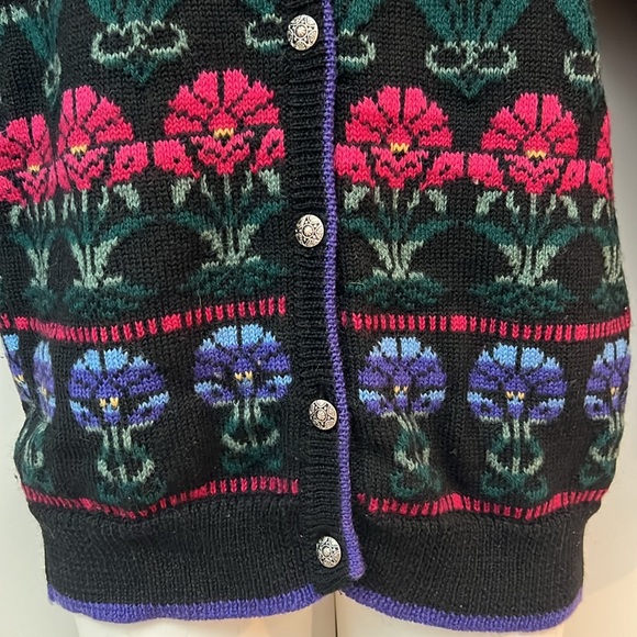 Deans Of Scotland | Vintage Floral Wool Cardigan (S-M) - Picture 6 of 12